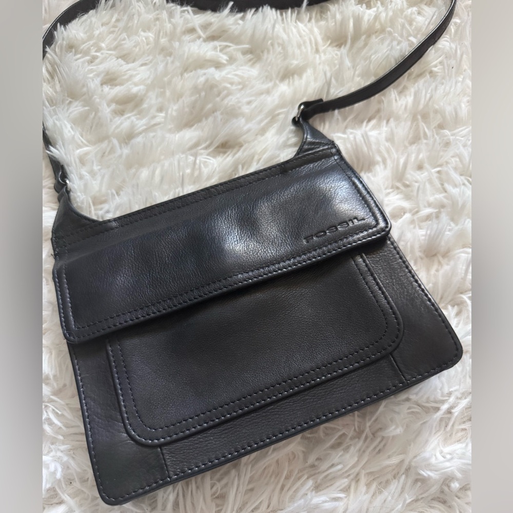 MINT Vintage Fossil Black Leather Flap Crossbody Bag